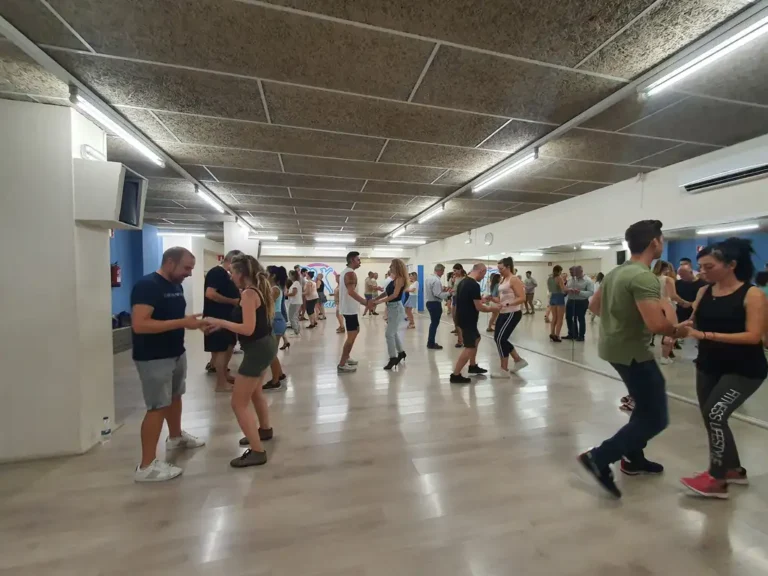 Clases de Salsa Gonza e Ivana 768x576